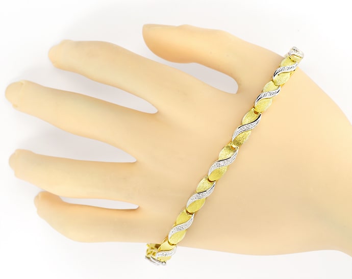 Foto 4 - Wunderbares Gold-Armband mit 0,27ct Diamanten, S5946